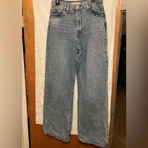 Rib caged wide leg jeans Premium  Levi’s Sz 29 with upper case E in Levi’s